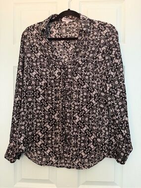 Express Black and White Paisley Button-Down Shirt